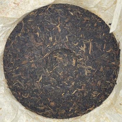 普洱茶，2007年，銀中茶圓茶尹仲茶圆茶，357克，生的