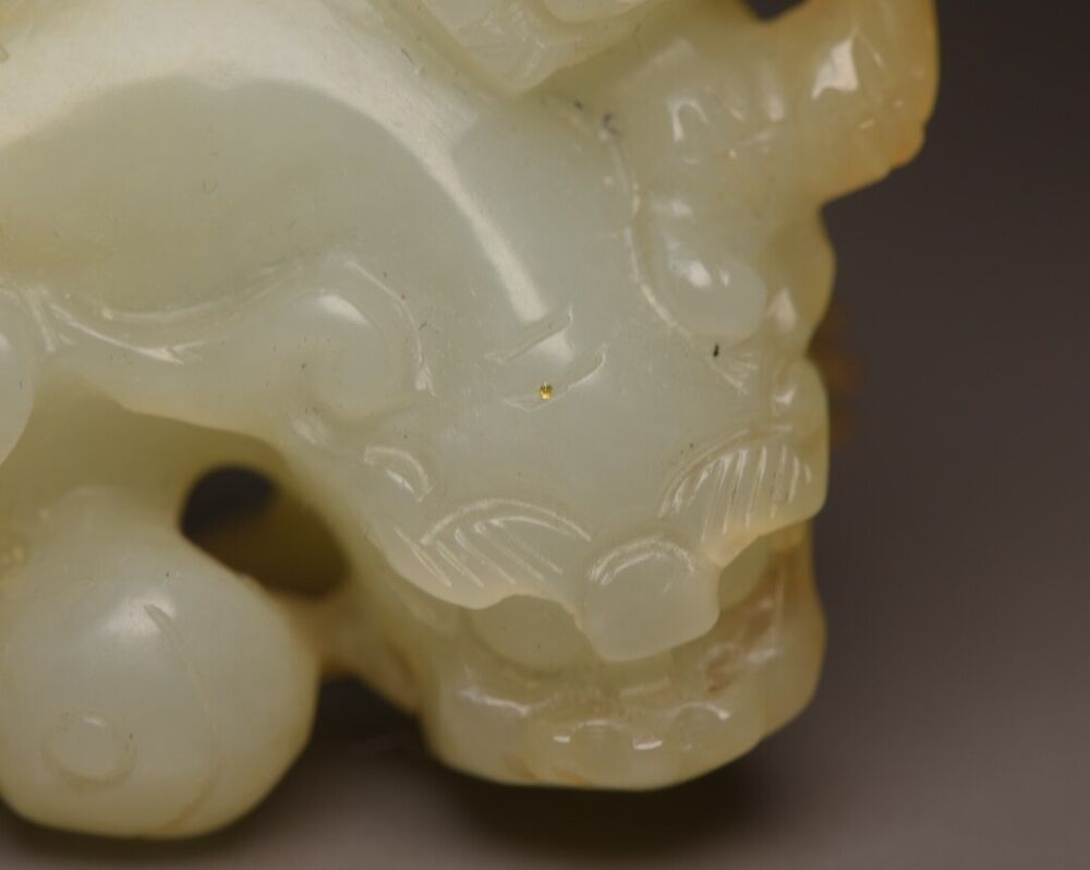 Chinese Antique Hetian Jade Carving Exquisite Beast Statue Figurines Collections