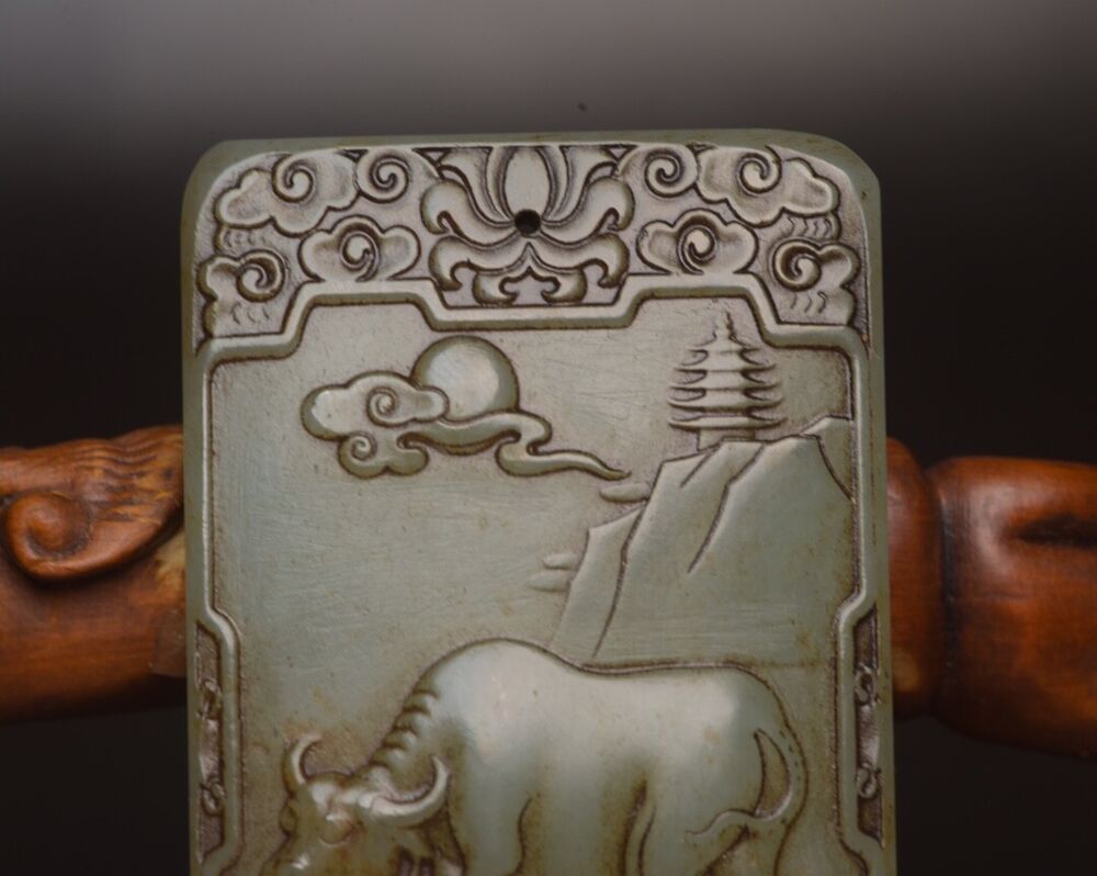 Chinese Antique Natural Hetian Jade Carving Cattle Statue Nice Pendant Jewelry