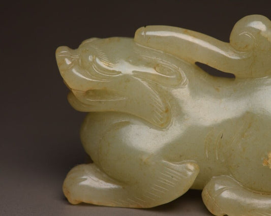China Old Natural Hetian Jade Carved Beast Animal Statue Sculpture Nice Artwork