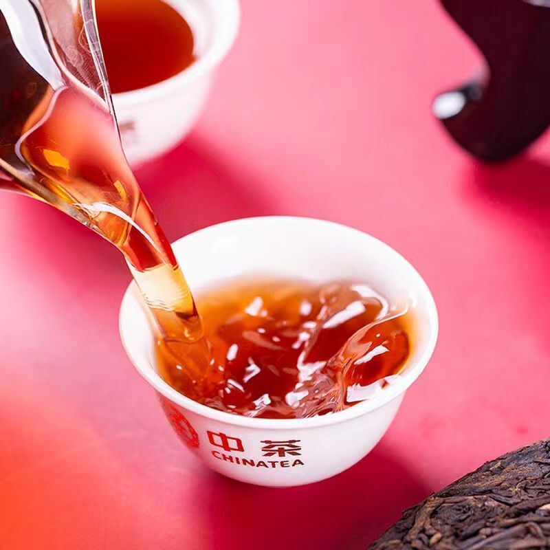 Yunnan Pu-erh Cooked Tea 357g Date Fragrant + 357g Glutinous Puerh Ripe Tea Cake