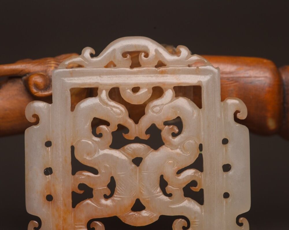 Chinese Old Natural Hetian Jade Carved Exquisite Unique Figurine Pendant Jewelry