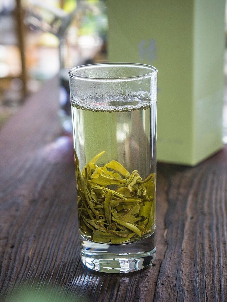 Organic Early Spring Snowy Mountain Maofeng Wild Silver Tips Yunnan Green Tea
