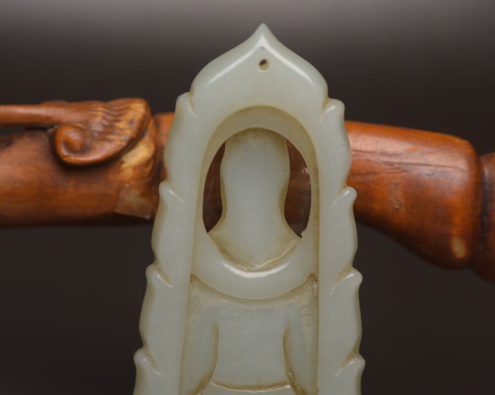 Chinese Natural Hetian Jade Carving Kwan Yin Statues Lucky Jade Pendant Jewelry