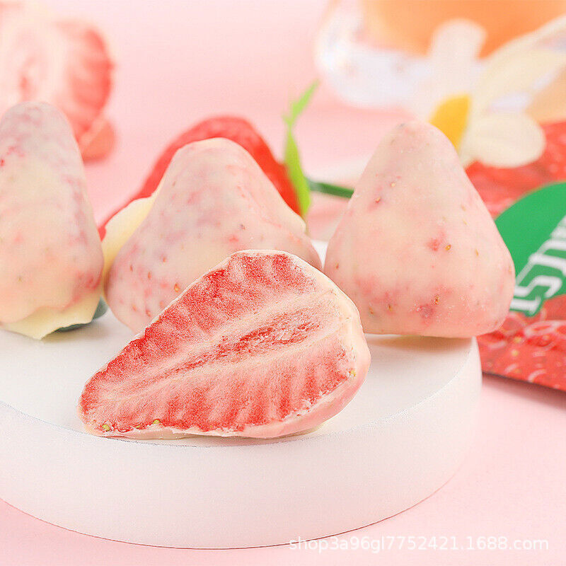 2pcs Freeze-dried Strawberry Instant Candied Fruit Dried Casual Snack Bag