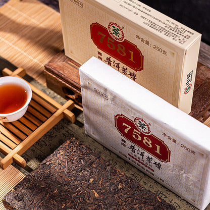 2021 China Tea Yunnan 7581 Ripe Puer Tea Brick Shu Pu-erh Tea Brick 250g Box
