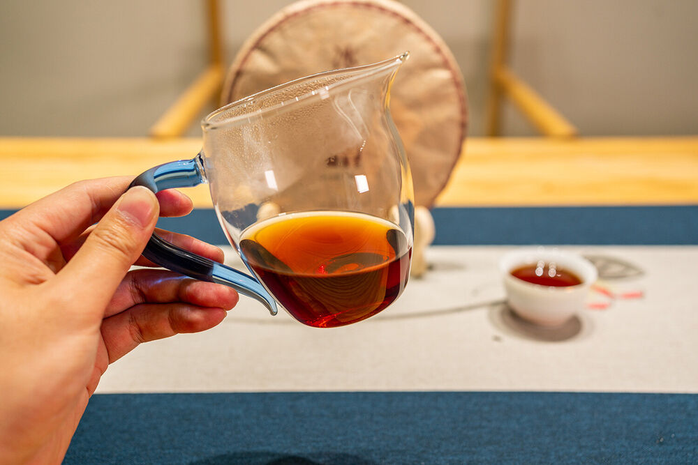 357g Puerh Ripe Tea Icelandic Tribute Cake Tea Aged Ripe Puerh Seven Seed Cake