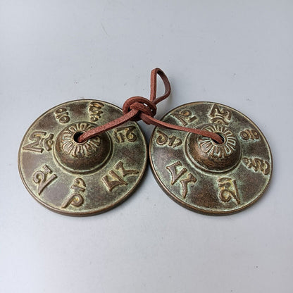 Laotong's Om mani padme hum rings the bell