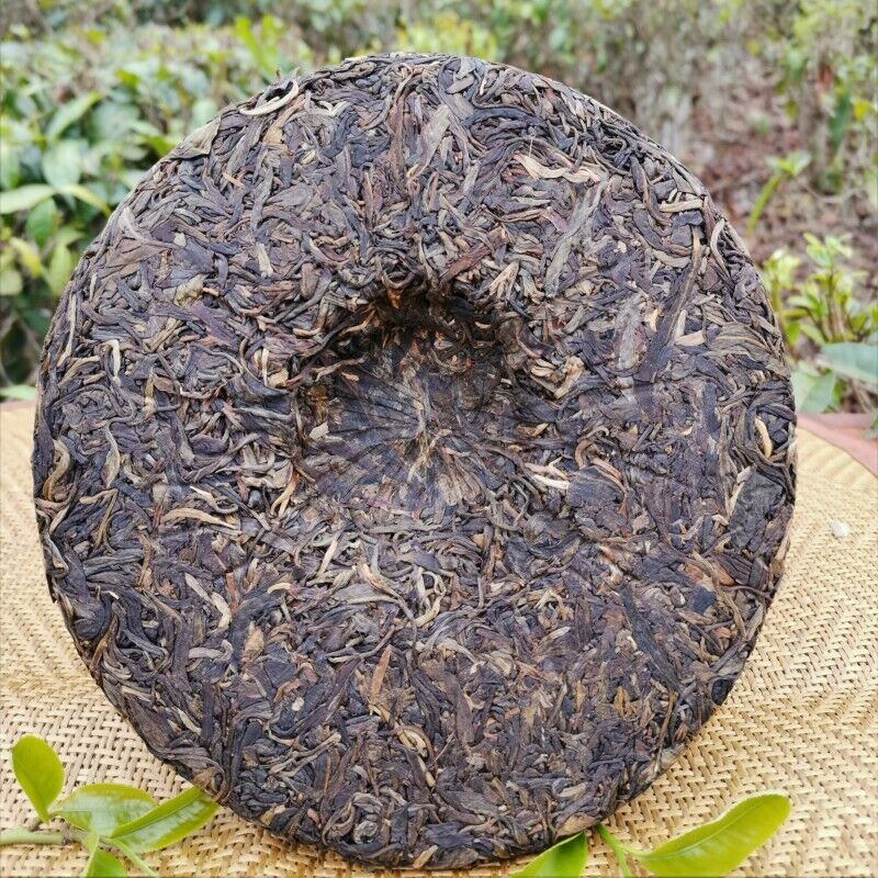 357g Gaoligong Mountain Pu'er Tea Green Tea Organic Slimming Aged Old Tea Cake