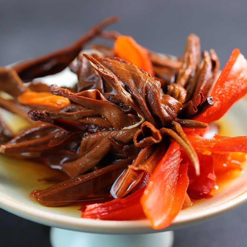 Yunnan Dian Hong Tea Lily Pagoda 250g