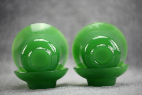 A PAIR CHINESE EXQUISITE HANDMADE WORK BEYOND COMPAR DELICATE JADE TEACUP