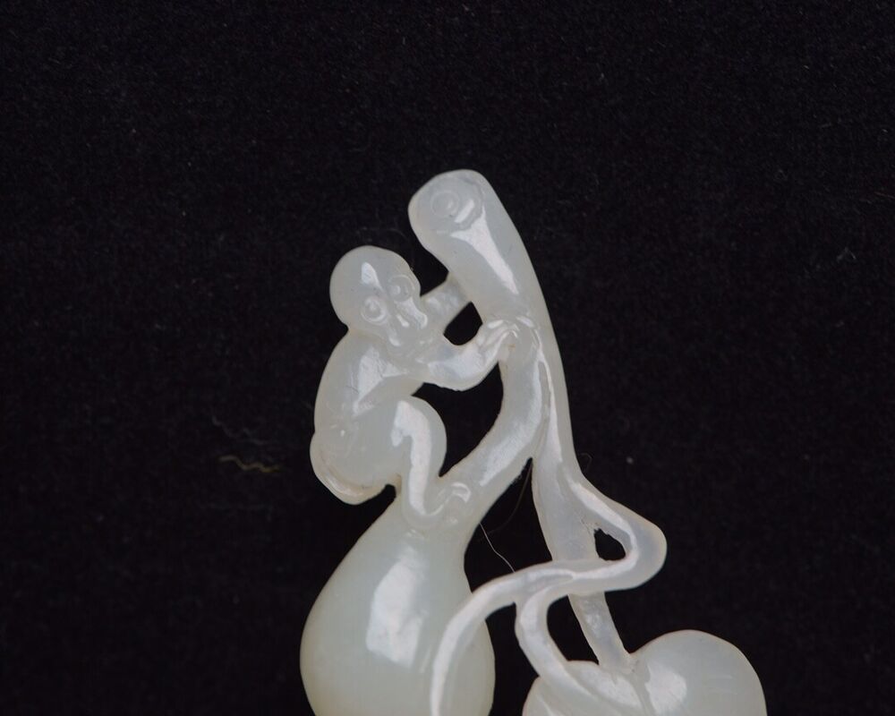 Chinese Top Natural Hetian Jade Carved Exquisite White Jade Pendant Gift Jewelry