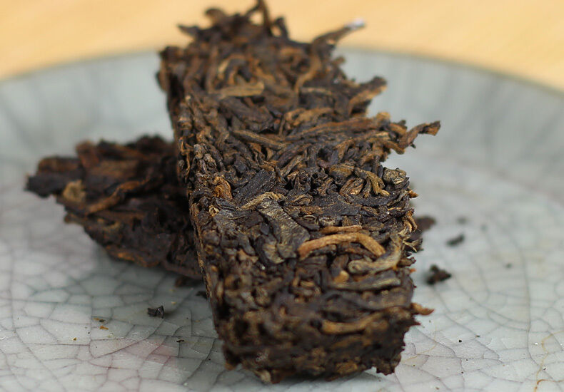 250g Yunnan Haiwan"Lao Tong Zhi"141 Menghai 9988 Pu erh Tea COOKED Cake,er Brick