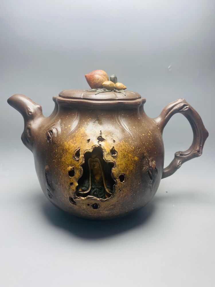 Chinese Yixing Zisha Clay Handmade Exquisite Teapot（长眉大仙寿桃壶 底款：汪寅仙）