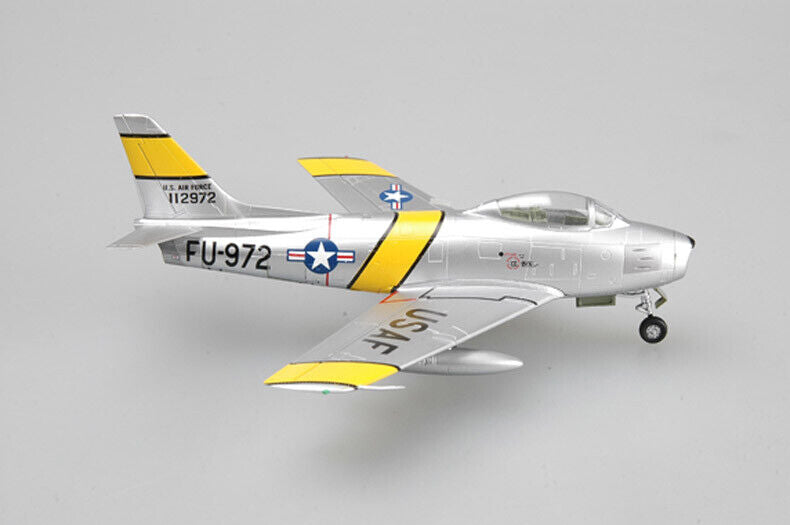 New 1:72 Scale USAF F-86 FU-972 Sabre Jet Fighter Aircraft Plastic Model