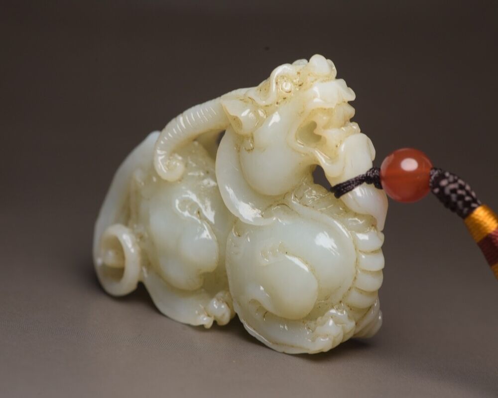 Collection Chinese Top Hetian Jade Carved Beast Animal Statue Figurine Art Rare