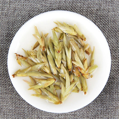 White Tea Early Spring Bud Raw Puer Tea Yunnan Fresh Sheng Pu'er Tea 357g