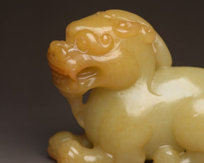 Chinese Old Natural Hetian Jade Hand Carved Beast Statue Nice Figurines Rare Art