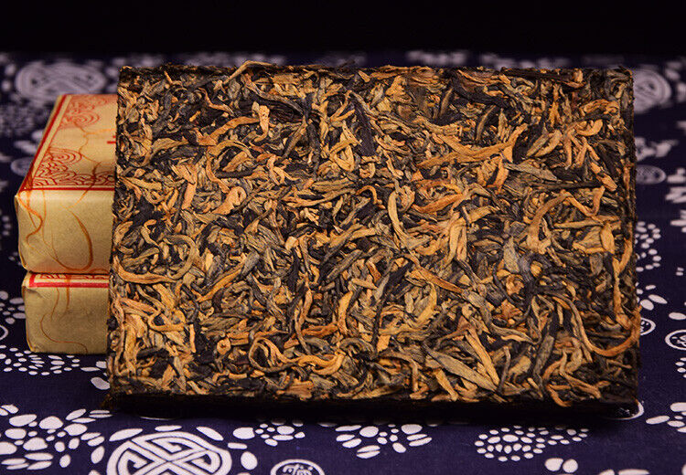 250g Fengqing Dian Hong Golden Buds Dianhong Dian Hong Yunnan Black Tea Brick