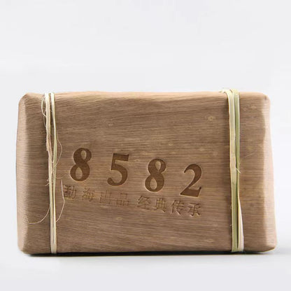 250g Yunnan Raw Pu-erh Tea Brick Menghai 8582 Ancient Tree Puerh Tea Green Tea