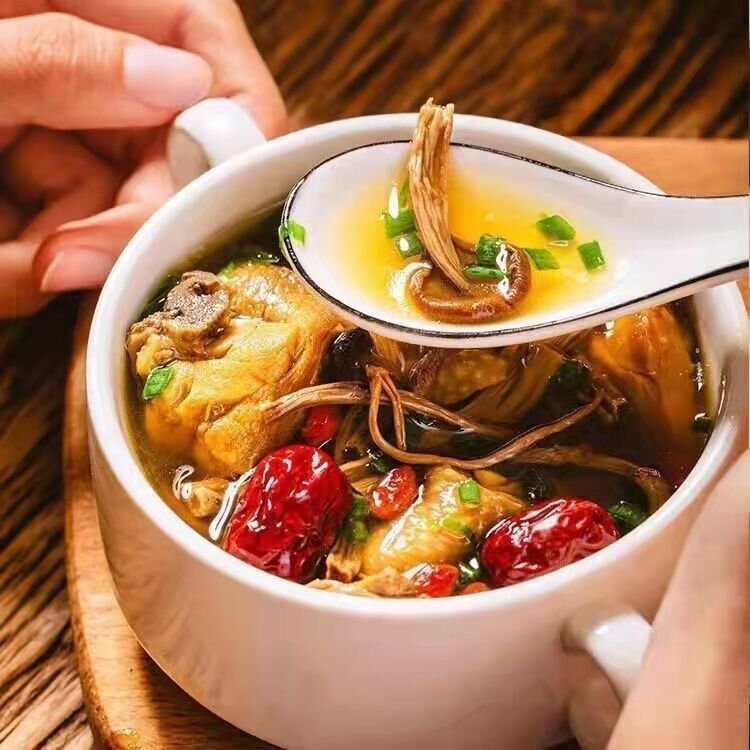 Natural Tea Tree Mushrooms agrocybe cylindracea Dried Mushrooms Kitchen Food