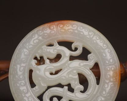 Chinese Beautiful Natural Hetian Jade Hand Carving Dragon Statue Pendant Jewelry