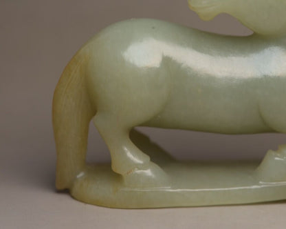 Chinese Natural Hetian Jade Carving Exquisite Horse Statue Sculpture Collections