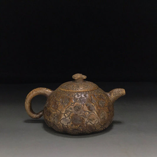 Chinese Yixing Zisha Clay Handmade Exquisite Teapot （供春 底款：蒋蓉）