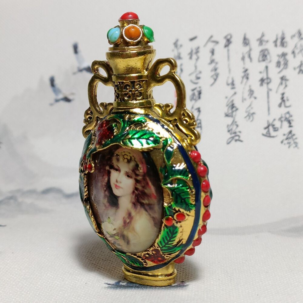 vintage Beijing chinese cloisonne snuff bottle box young women Painted souvenir
