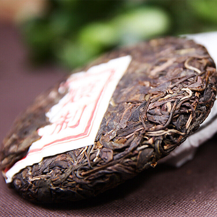 Yunnan Pu'er Tea Cake Tea Raw Tea Cake Yiwushan Pu'er Tea 100g Small Cake