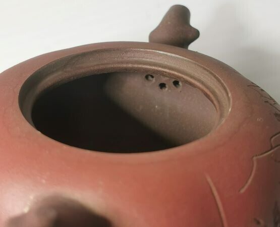 Yixing zisha purple clay Chinese teapot double colour clay signed on cover 唐风芝