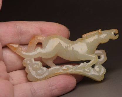 Chinese Natural Hetian Jade Carving Exquisite Horse Statue Figurine Collectible