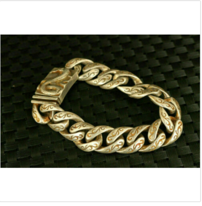 Cool chinese old tibetan silver hand carving snake statue bracelet collect gift