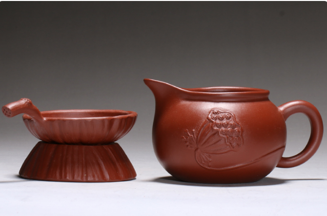 Yixing purple sand Dahongpao fair cup lotus leaf tea leakage tea set