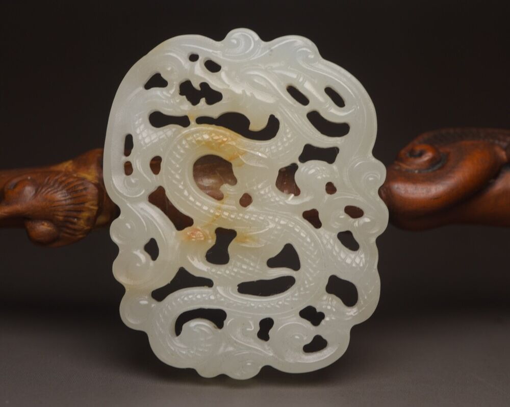 Chinese Natural Hotan Jade Carving Dragon Statue Exquisite Pendant Jewelry Rare