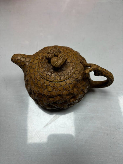 vintage chinese yixing purple clay teapot zisha ceremony carving Collectible art