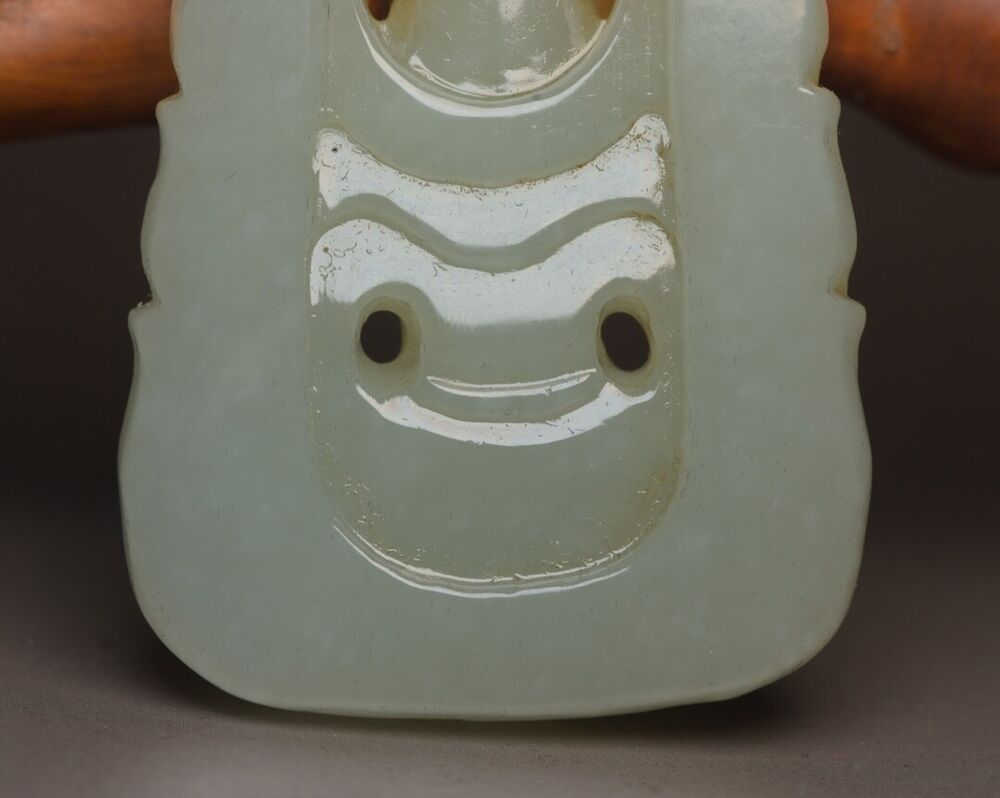 Chinese Natural Hetian Jade Carving Kwan Yin Statue Lucky Jade Pendant Amulets