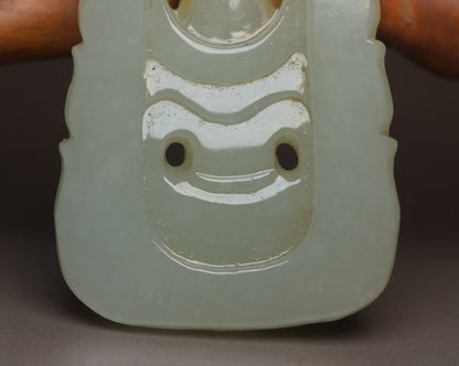 Chinese Natural Hetian Jade Carving Kwan Yin Statue Lucky Jade Pendant Amulets