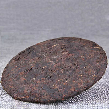 357g Ripe Puerh Tea Yiwu Old Tree Pu'er Cooked Tea Cake Yunnan Pu-erh Black Tea