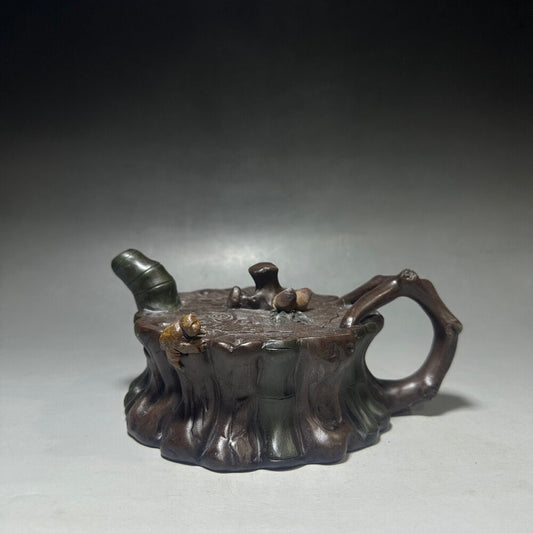 Chinese Yixing Zisha Clay Handmade Exquisite Teapot （松鼠一捆竹 底款：蒋蓉）