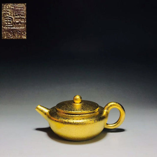 Chinese Yixing Zisha Clay Handmade Exquisite Teapot （鸿运壶 底款：顾景舟）