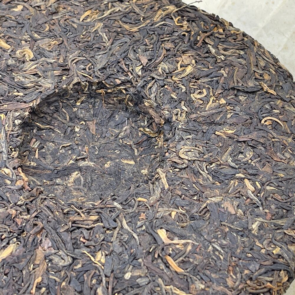 普洱茶，2009，老马内，布朗老茶棕色老茶，357g，生的