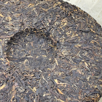 普洱茶，2009，老马内，布朗老茶棕色老茶，357g，生的