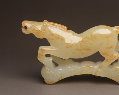 Chinese Natural Hetian Jade Carving Exquisite Horse Statue Figurine Collectible