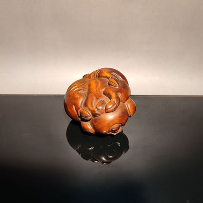 Modern home decoration happy pig pet statue wooden Carved wood carving room gift