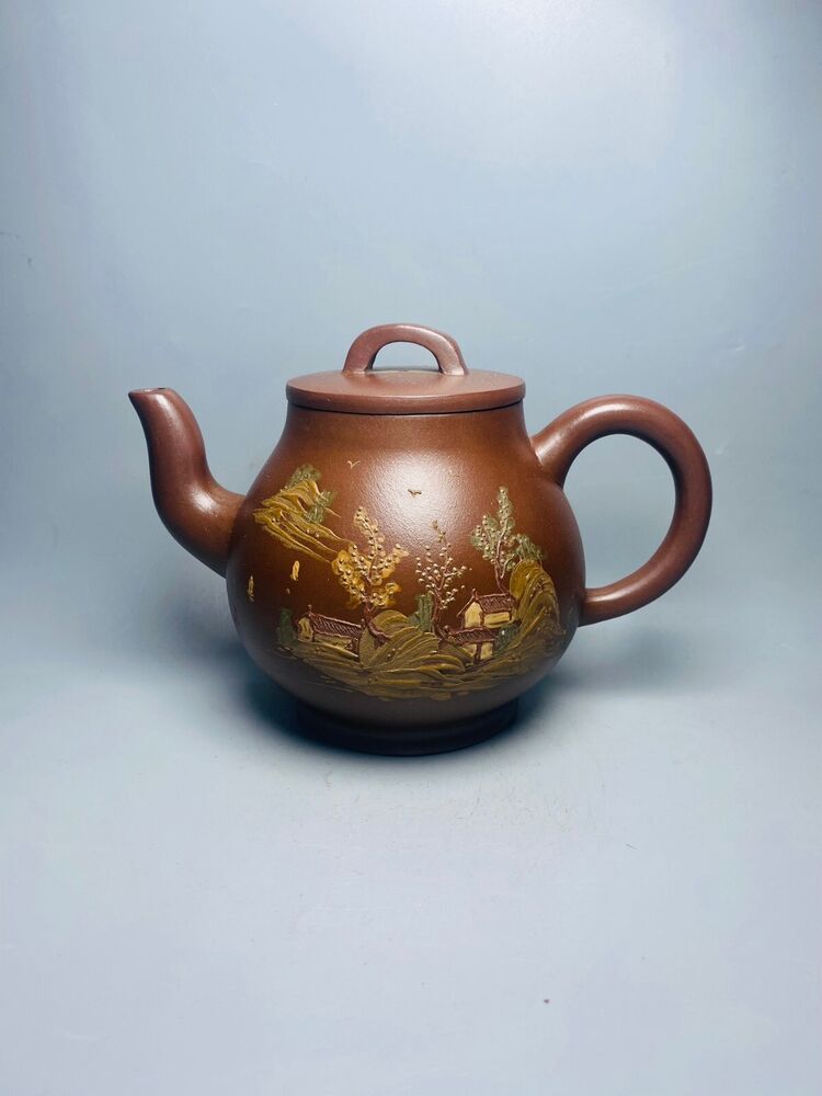 Chinese Yixing Zisha Clay Handmade Exquisite Teapot （泥绘上水 底款： 顾寒军）