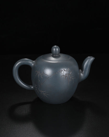 Chinese Yixing Zisha Clay Handmade Exquisite Teapot （美人肩 底款：顾景舟）