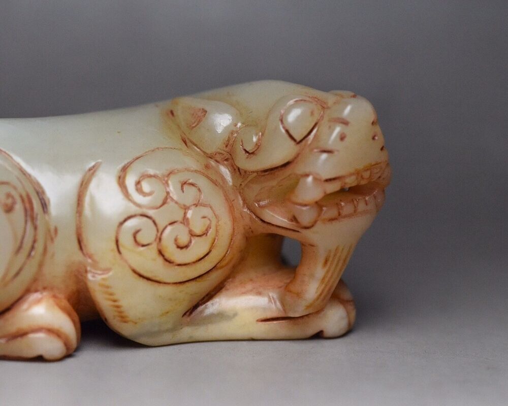 Chinese Hetian Jade Carved Sculpture Exquisite Beast Statue Antique Collections