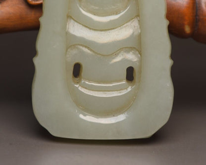 Chinese Natural Hetian Jade Carving Exquisite Guanyin Figurines Pendant Jewelry