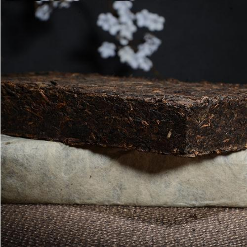 Cooked Pu-erhTea 250g/8.8oz Yiwu Old Puerh Ripe Tea Brick Pu'er Black Tea